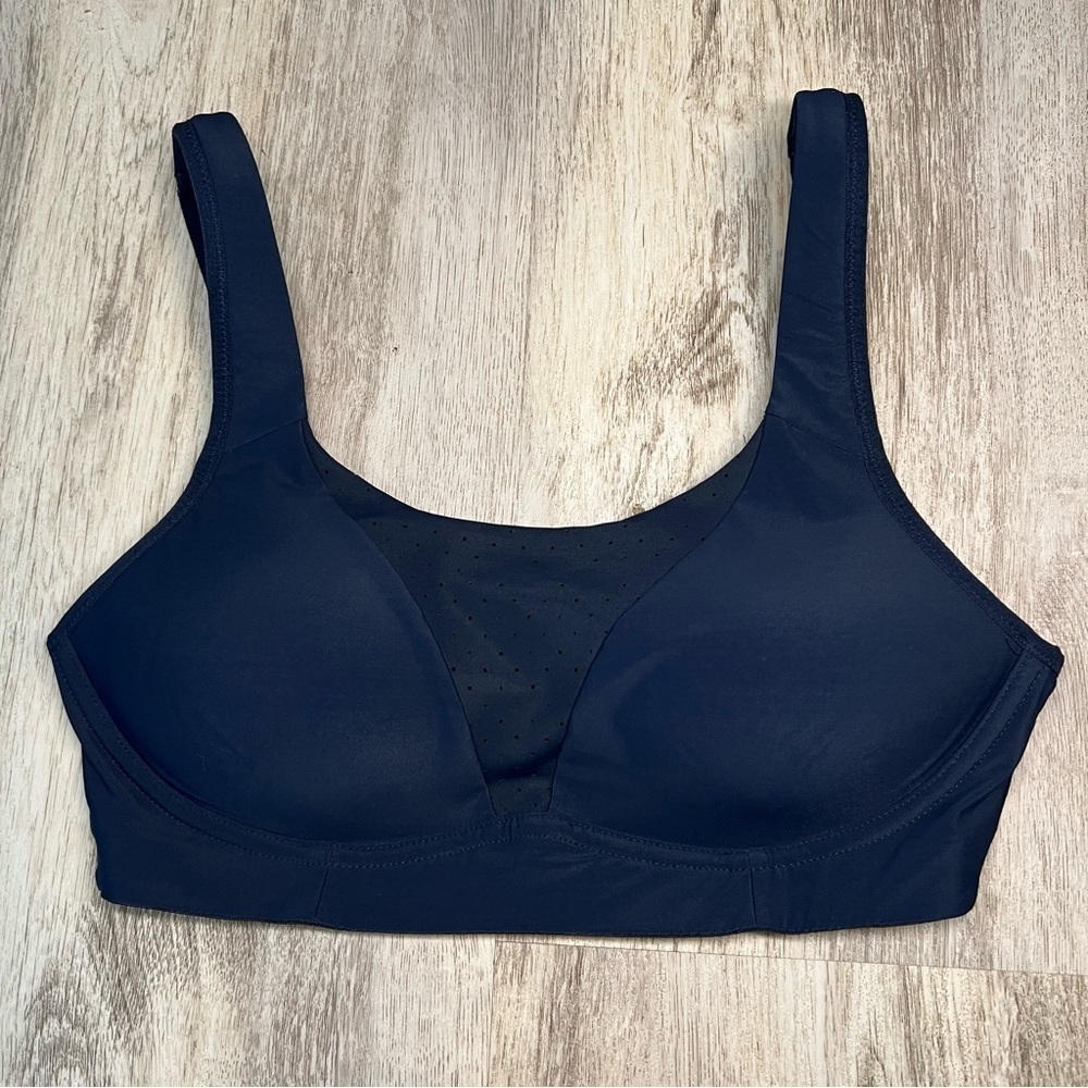 Lululemon Sports Bra Women's Navy Blue Size 32C‎